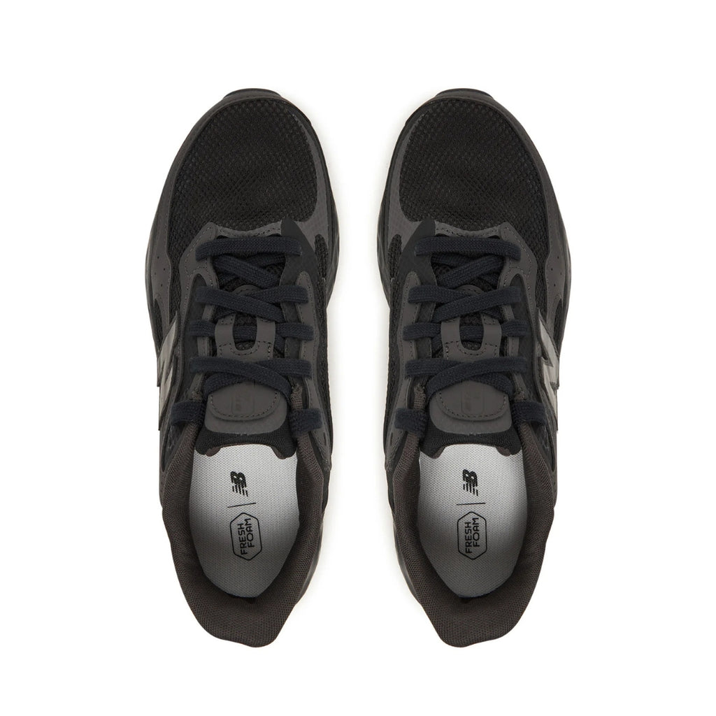 New Balance Fresh Foam Arishi v4 – MARISTX4 – Black / Black Cement