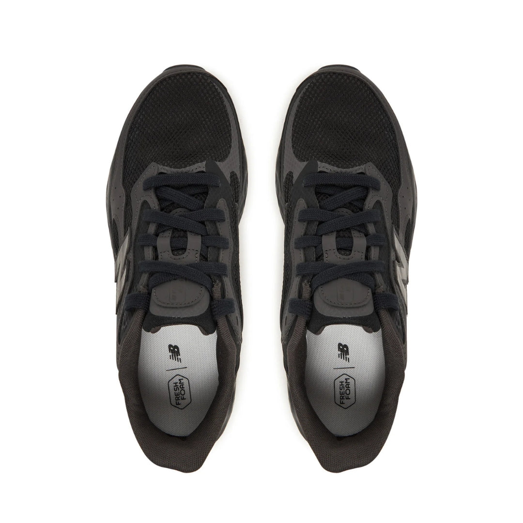 New Balance Fresh Foam Arishi v4 – MARISTX4 – Black / Black Cement