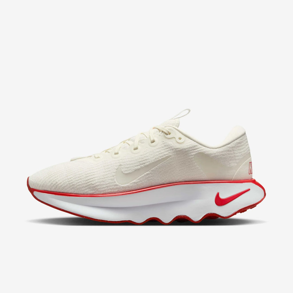 Nike Motiva – DV1237-106 – Sail / University Red