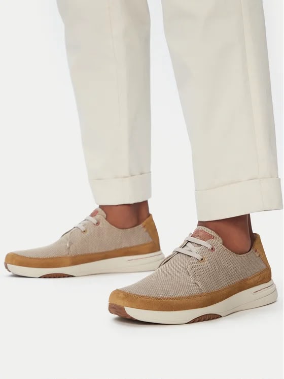 Clarks Easeway Lace Sneakers – 261813697 – Sand Combi