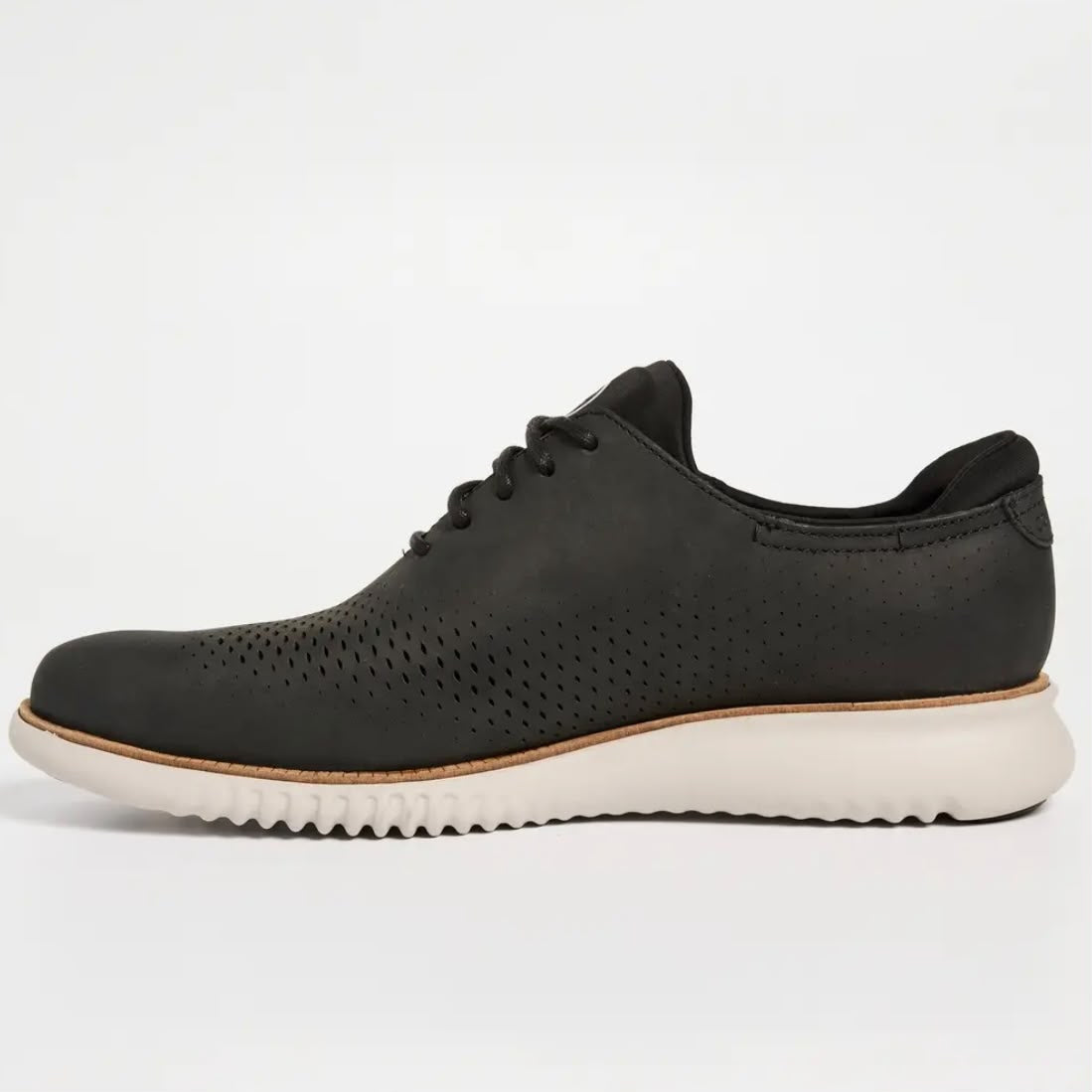Cole Haan 2.ZERØGRAND Laser Wingtip Oxford – C23807 – Black / Ivory