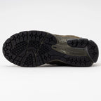 New Balance 2002R Cordura Pack Men’s Casual Sneaker – M2002RPK – Olive