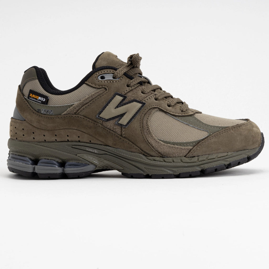 New Balance 2002R Cordura Pack Men’s Casual Sneaker – M2002RPK – Olive