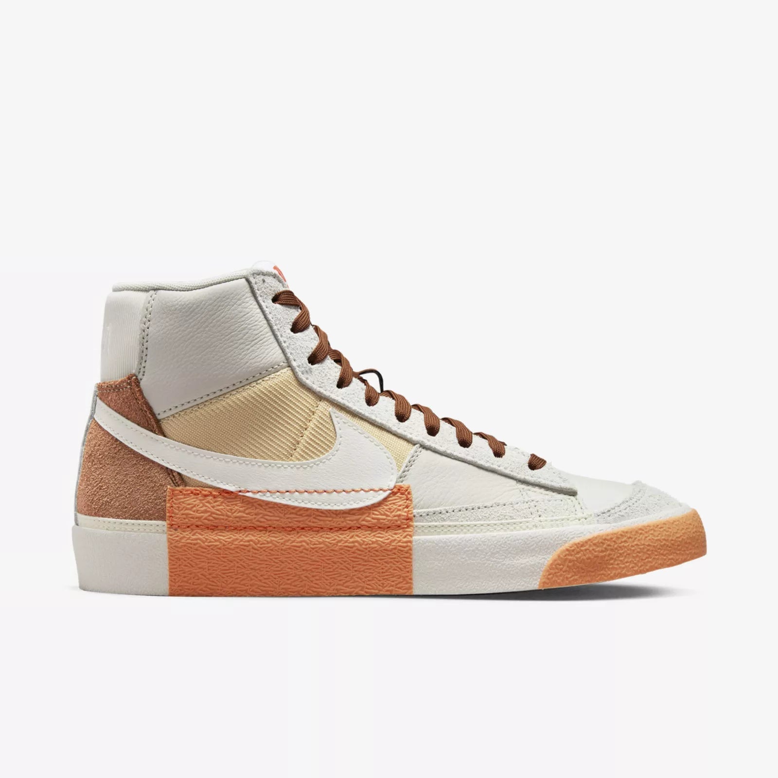Nike Blazer Mid ’77 Pro Club “Light Bone Pecan” – DQ7673-001